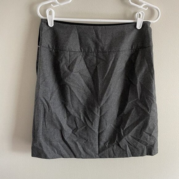 J Crew Wmn SZ 2 Gray W/Front Center Kick Pleat Knee Length Lined Wool Slim Skirt - Picture 4 of 6